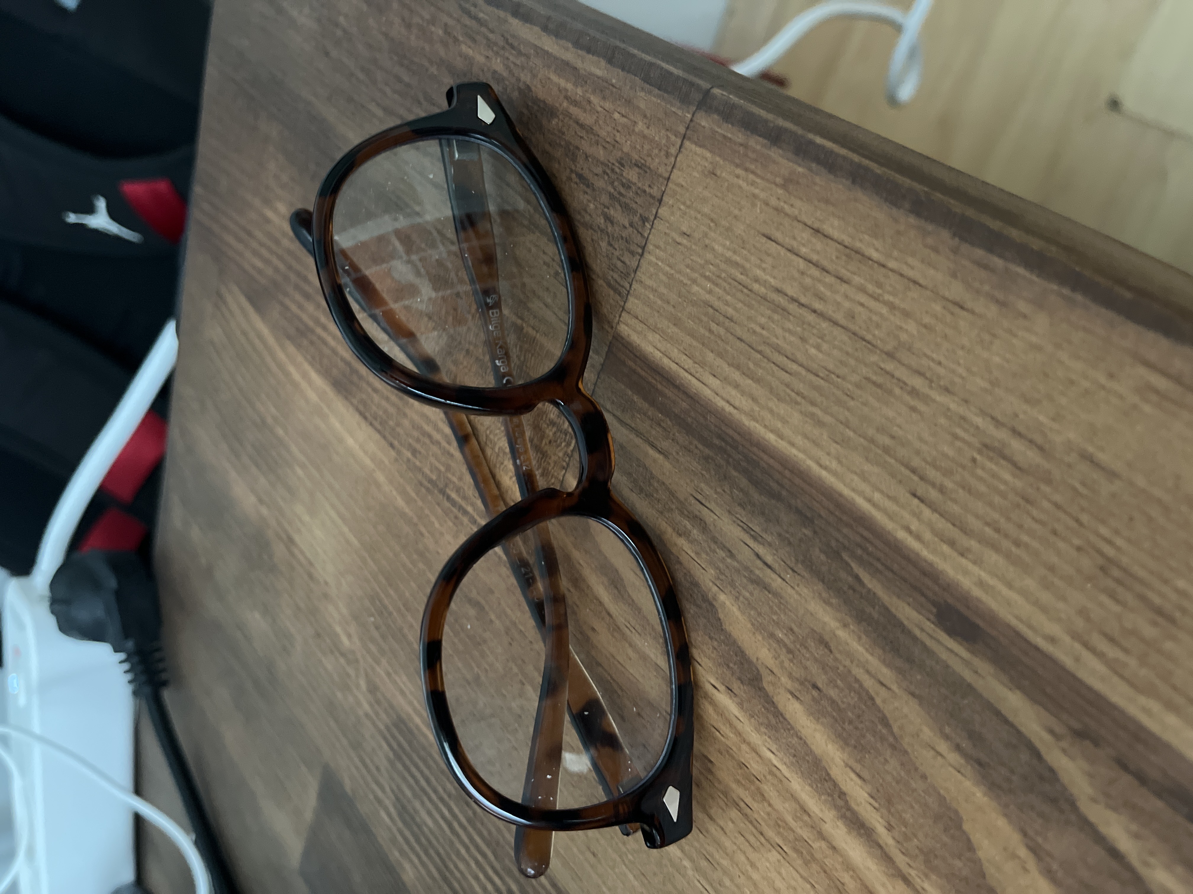 Before AI product photography - original glass photo taken with phone